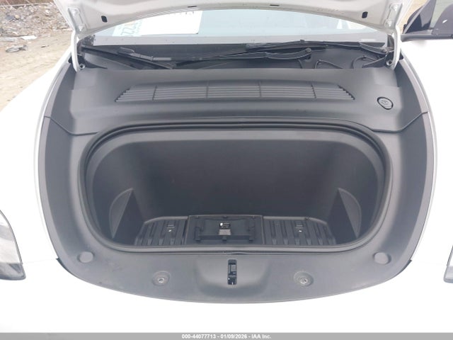 2023 TESLA MODEL Y 7SAYGDEE8PA078029 Photo 9