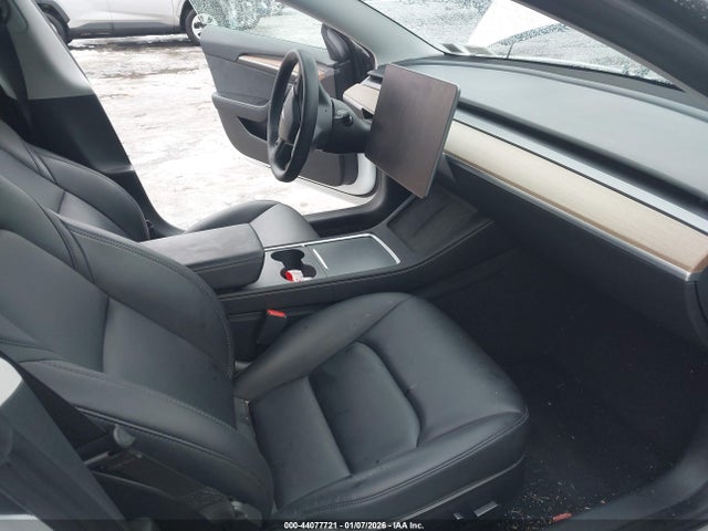 2023 TESLA MODEL 3 5YJ3E1EAXPF600736 Photo 4