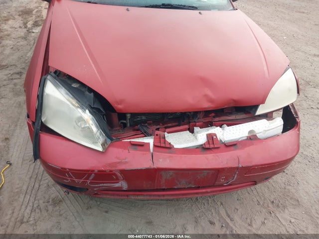 2005 FORD FOCUS 3FAFP37N25R107699 Photo 5