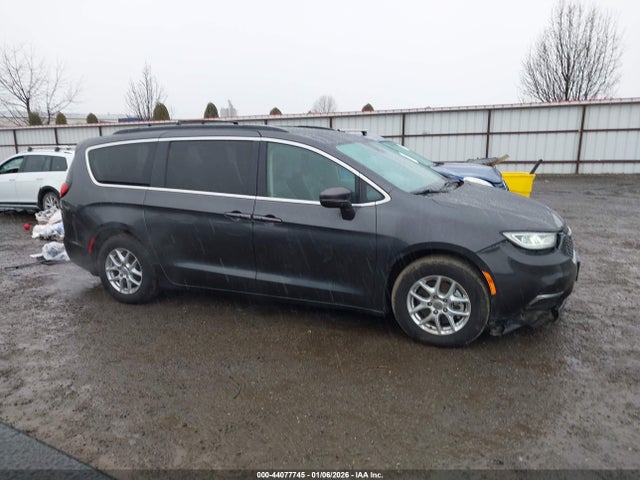 Chrysler Pacifica Touring L 2022 2C4RC1BG1NR170122 Image 13