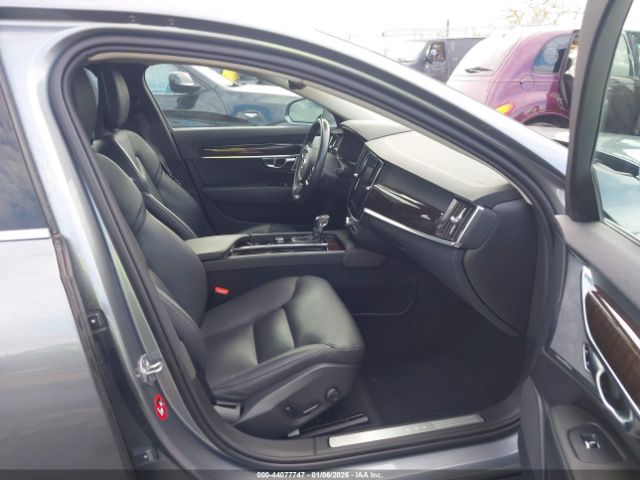 2018 VOLVO S90 LVY102MK3JP056690 Photo 4
