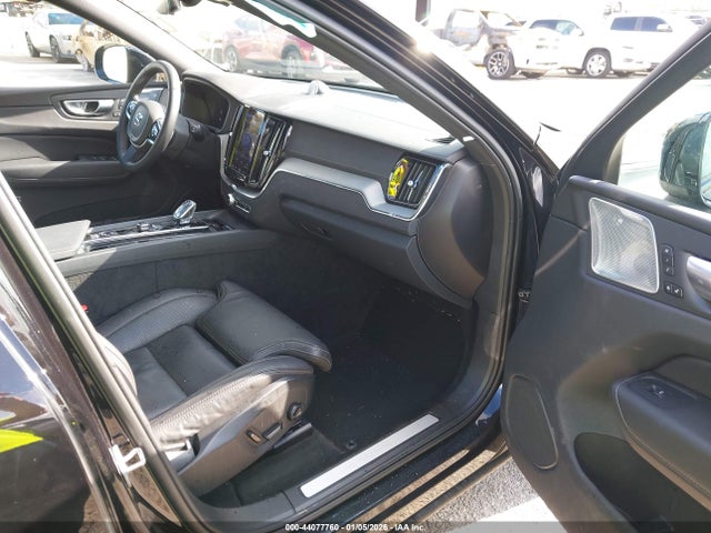 2024 VOLVO XC60 RECHARGE PLUG-IN HYBRID YV4H60DJ3R1865540 Photo 4