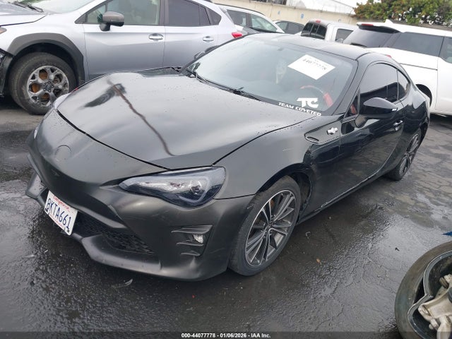 Scion FR-S 2015 JF1ZNAA12F9703826 Image 2