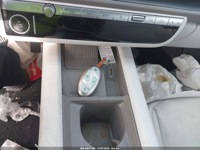 Hyundai Ioniq 6 Sel 2024 KMHM34AA0RA073928 Image 11