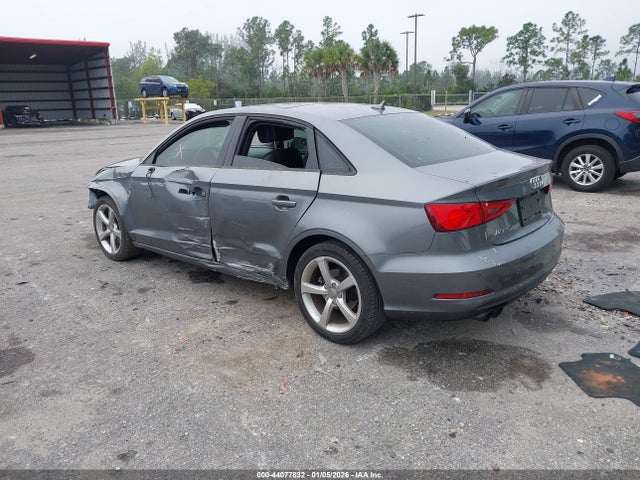 2016 AUDI A3 WAUA7GFF2G1010678 Photo 2
