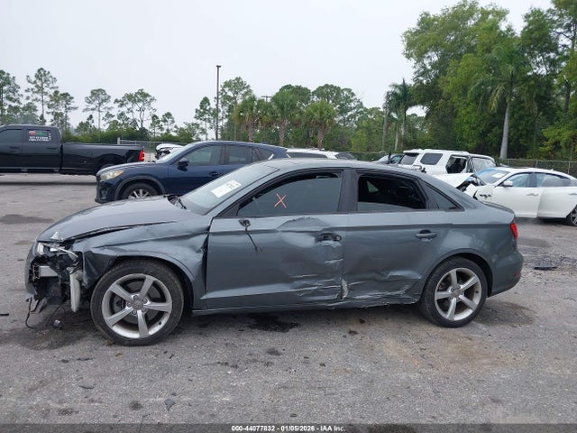 2016 AUDI A3 WAUA7GFF2G1010678 Photo 5