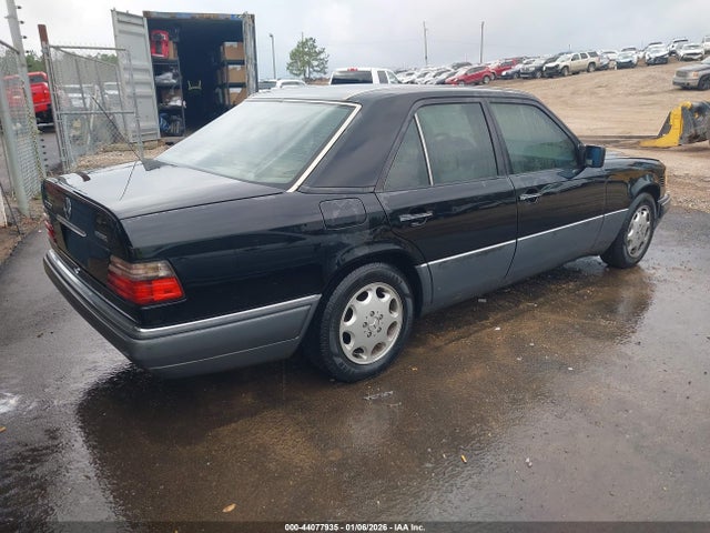 1995 MERCEDES-BENZ E WDBEB31E6SC127024 Photo 3