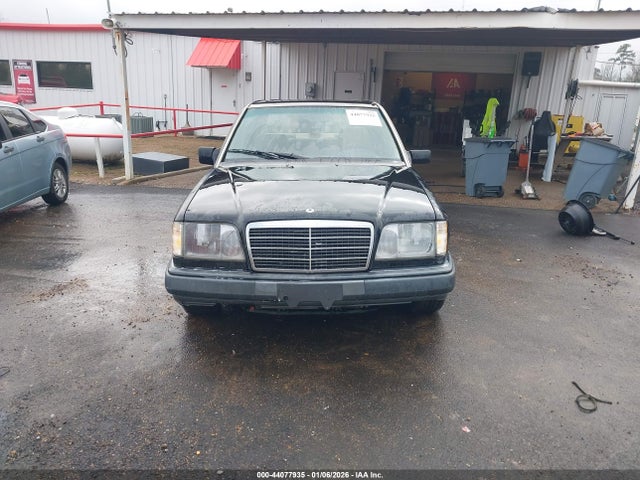 1995 MERCEDES-BENZ E WDBEB31E6SC127024 Photo 5