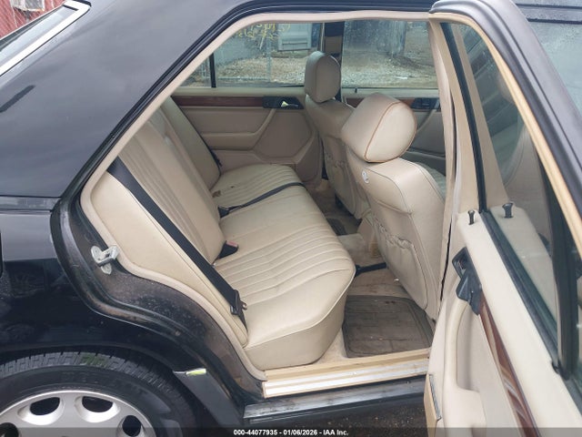 1995 MERCEDES-BENZ E WDBEB31E6SC127024 Photo 7