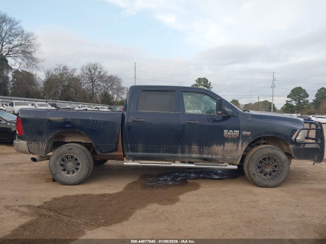 44077940 :رقم المزاد ، 3C6UR5CL5DG526255 vin ، 2013 Ram 2500 Tradesman مزاد بيع