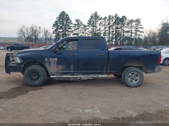 44077940 :رقم المزاد ، 3C6UR5CL5DG526255 vin ، 2013 Ram 2500 Tradesman مزاد بيع