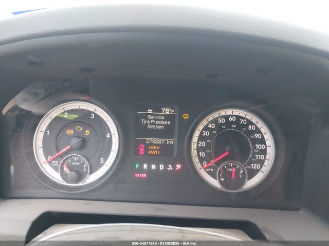 44077940 :رقم المزاد ، 3C6UR5CL5DG526255 vin ، 2013 Ram 2500 Tradesman مزاد بيع