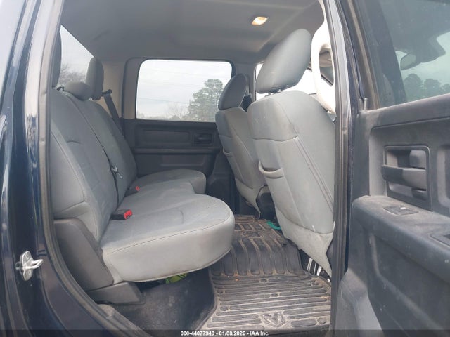 44077940 :رقم المزاد ، 3C6UR5CL5DG526255 vin ، 2013 Ram 2500 Tradesman مزاد بيع