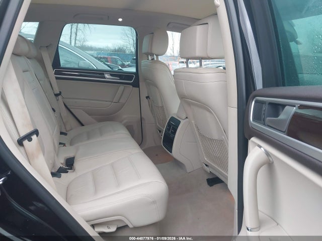 2016 VOLKSWAGEN TOUAREG WVGEF9BP3GD010023 Photo 7