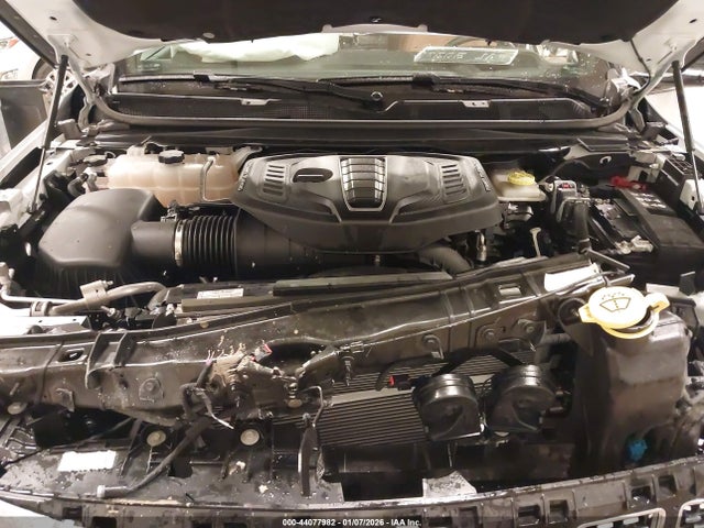 Продажа на аукционе авто 2024 Jeep Grand Wagoneer L Series Iii 4x4, vin: 1C4SJSGPXRS153443, номер лота: 44077982