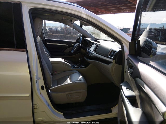 5TDJZRFH6KS619519 Toyota Highlander Xle