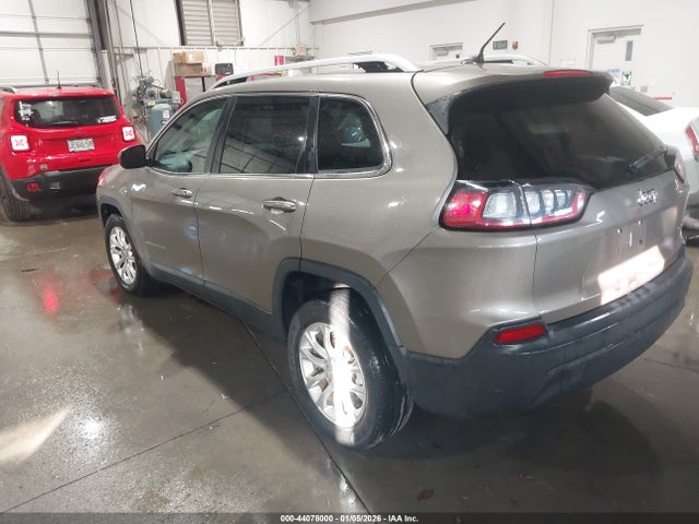 1C4PJLCBXKD263781 Jeep Cherokee Latitude Fwd