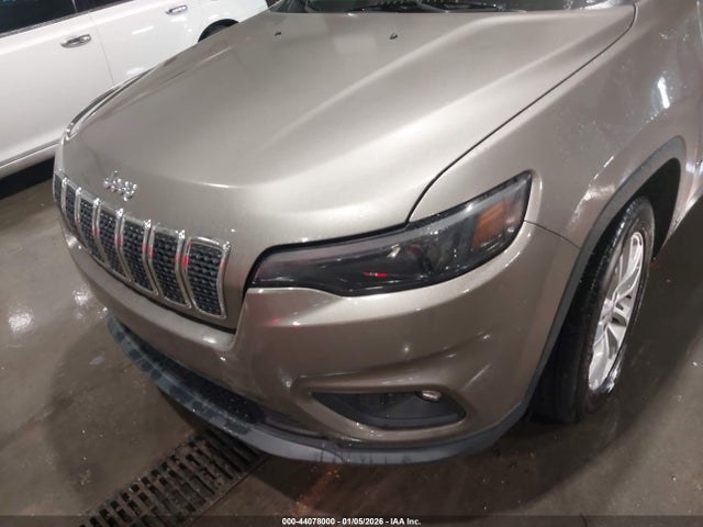 1C4PJLCBXKD263781 Jeep Cherokee Latitude Fwd