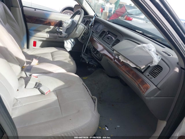 2005 MERCURY GRAND MARQUIS 2MEFM74W95X612825 Photo 4