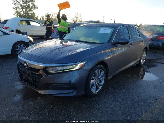 Honda ACCORD LX 2018 1HGCV1F13JA009602 Image 2