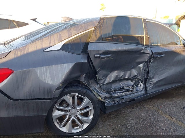 Honda ACCORD LX 2018 1HGCV1F13JA009602 Image 6