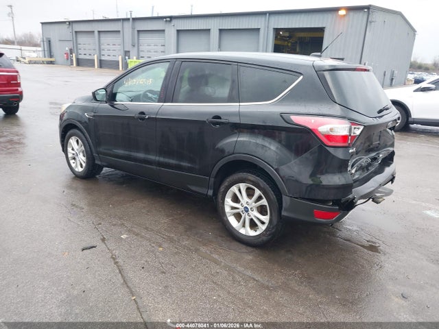 1FMCU0G94HUA21889 Ford ESCAPE SE