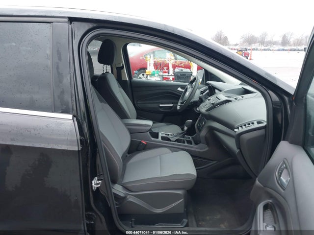 1FMCU0G94HUA21889 Ford ESCAPE SE