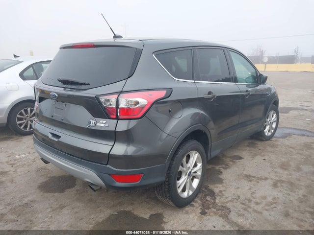 1FMCU9GD3HUE49557 Ford ESCAPE SE
