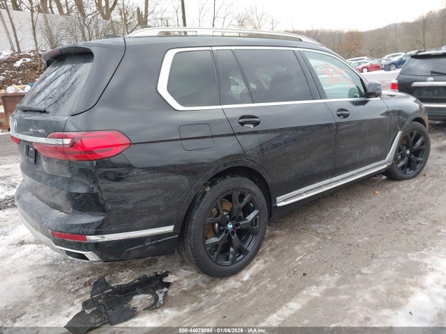 2022 BMW X7 5UXCW2C04N9L13640 Photo 3