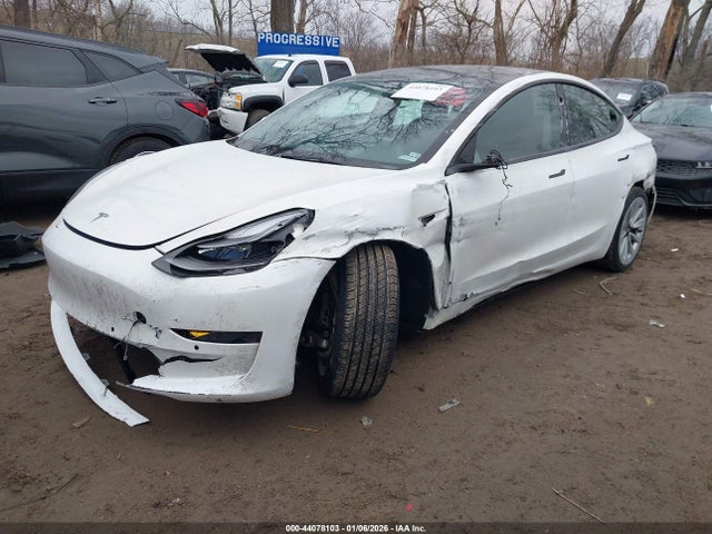 2022 TESLA MODEL 3 5YJ3E1EA5NF335835 Photo 1