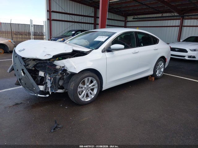 Aukcja sprzedaży 2015 Chrysler 200 Limited, vin: 1C3CCCABXFN728642, numer aukcji: 44078121