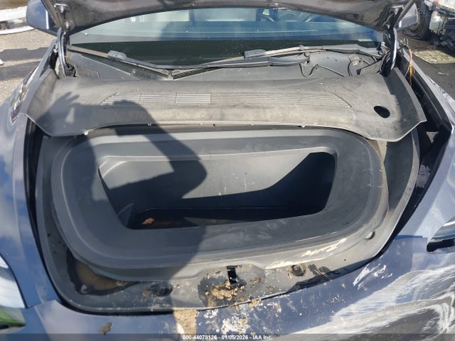2021 TESLA MODEL Y 5YJYGDEE0MF104652 Photo 9