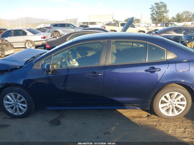 Toyota Corolla Hybrid Le 2025 JTDBCMFE4S3105510 Image 13