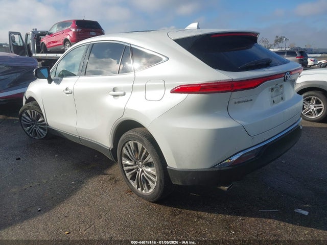 Toyota Venza Limited 2023 JTEAAAAH6PJ147726 Image 3