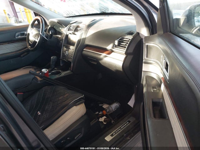 Ford Explorer Platinum 2016 1FM5K8HT9GGA56786 Image 5