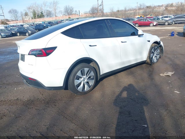 2023 TESLA MODEL Y 7SAYGAEE9PF930910 Photo 3