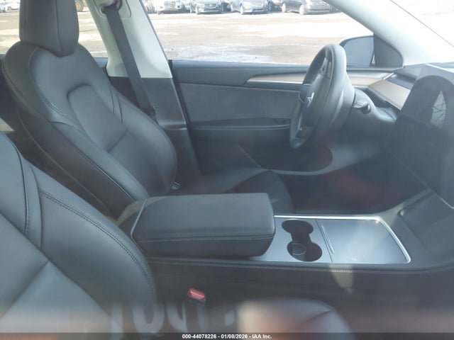 2023 TESLA MODEL Y 7SAYGAEE9PF930910 Photo 4