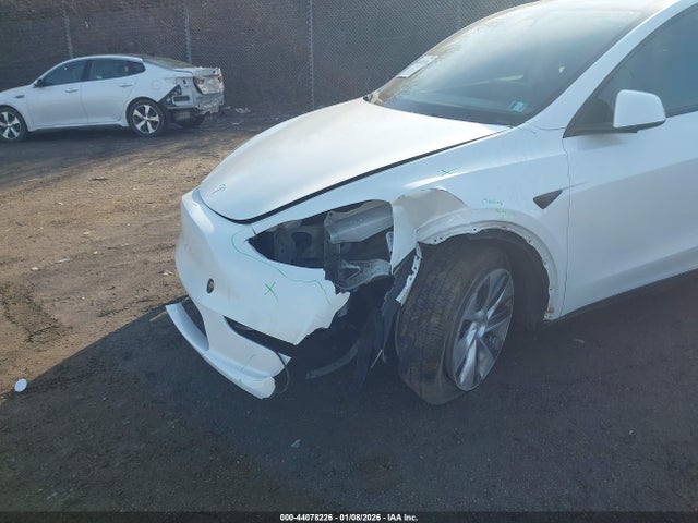 2023 TESLA MODEL Y 7SAYGAEE9PF930910 Photo 5