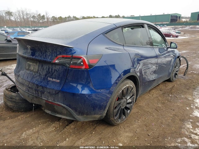 2023 TESLA MODEL Y 7SAYGDEF6PF714765 Photo 3