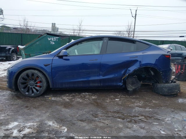 2023 TESLA MODEL Y 7SAYGDEF6PF714765 Photo 5