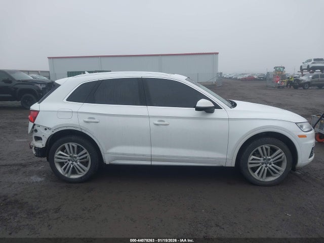 Audi Q5 2.0t Premium/2.0t Tech Premium 2018 WA1BNAFY2J2243385 Image 14