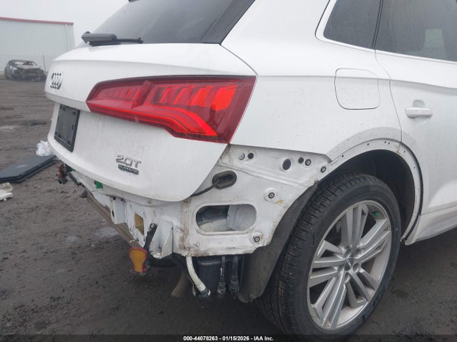 Audi Q5 2.0t Premium/2.0t Tech Premium 2018 WA1BNAFY2J2243385 Image 19