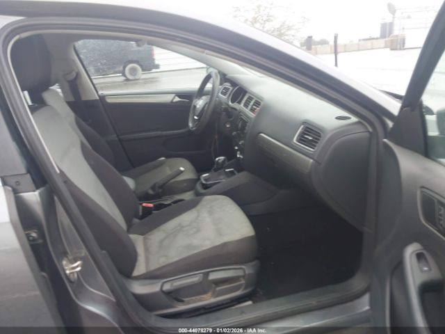 2017 VOLKSWAGEN JETTA 3VW2B7AJ5HM301808 Photo 4