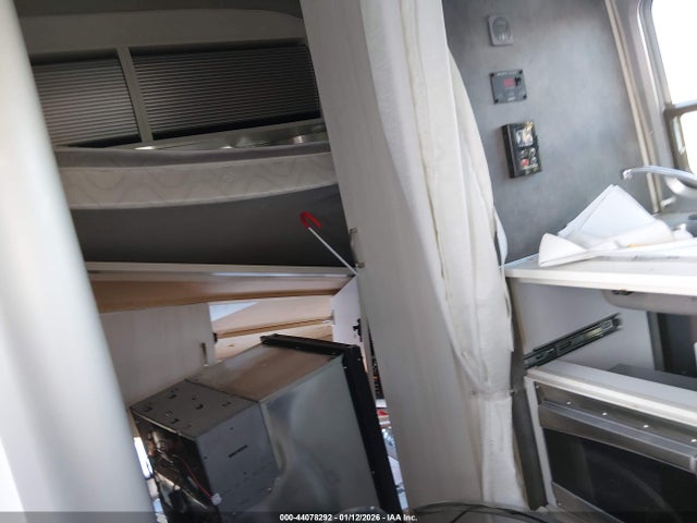 Airstream Other 2024 1STHMAC16RJ571387 Image 8