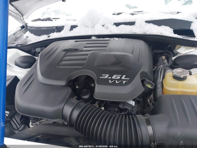 Продажа на аукционе авто 2016 Dodge Charger Sxt, vin: 2C3CDXJGXGH180992, номер лота: 44078311