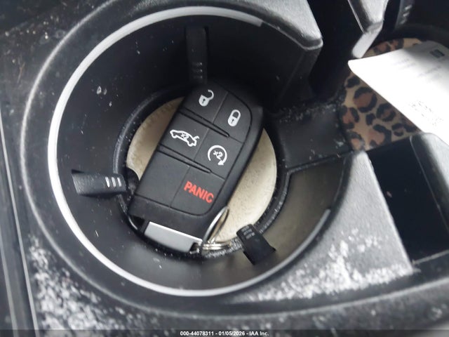 Продажа на аукционе авто 2016 Dodge Charger Sxt, vin: 2C3CDXJGXGH180992, номер лота: 44078311