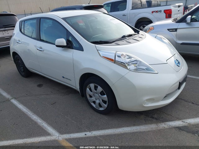 2016 NISSAN LEAF 1N4AZ0CP5GC303082