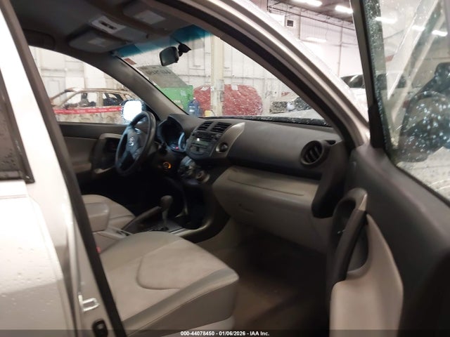 2010 Toyota Rav4 მანქანა იყიდება აუქციონზე, vin: JTMBF4DV7AD022544, აუქციონის ნომერი: 44078450