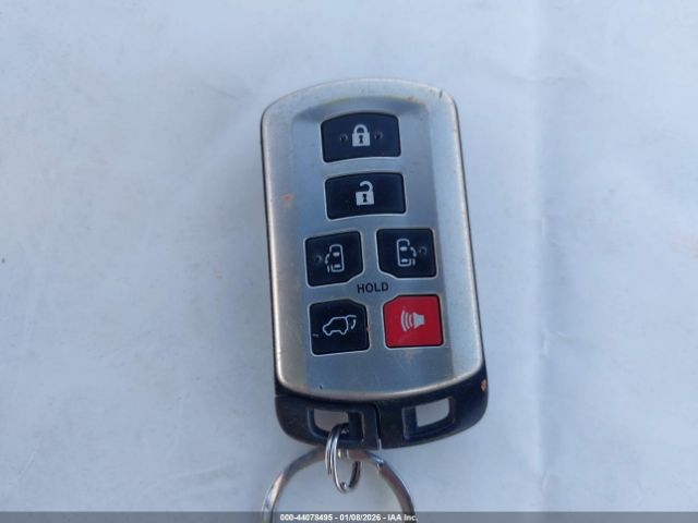 2019 TOYOTA SIENNA 5TDYZ3DC3KS015767 Photo 10