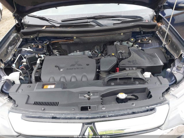 2016 MITSUBISHI OUTLANDER JA4AZ3A36GZ038823 Photo 9